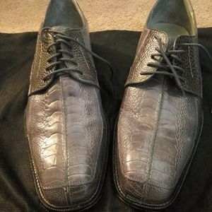 Dress shoes